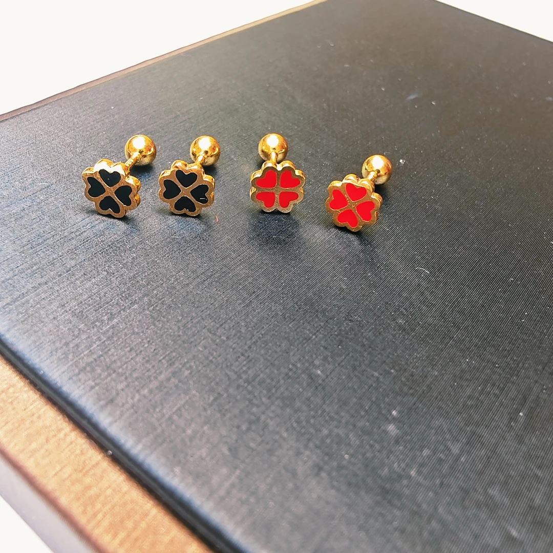 足金999黄金 珐琅彩四叶草耳钉 多样性发一