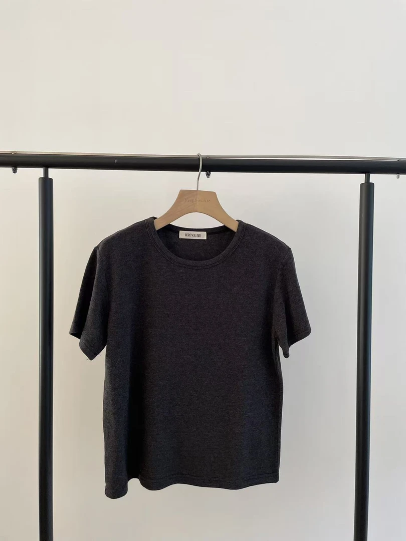 【NO退NO换】韩国丨秋冬百搭软糯舒适深灰色面膜短袖