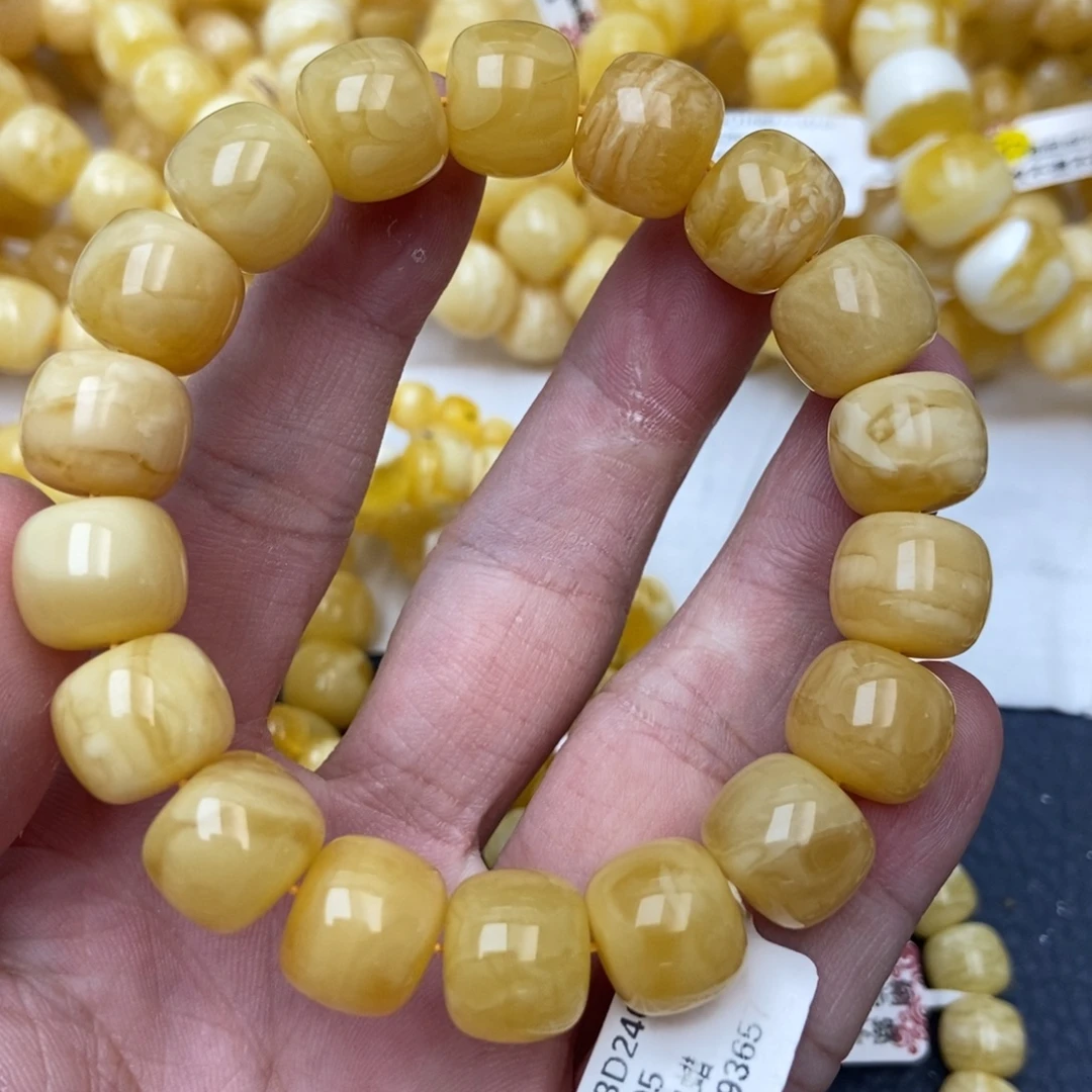 琥珀未镶嵌珠宝奇石10