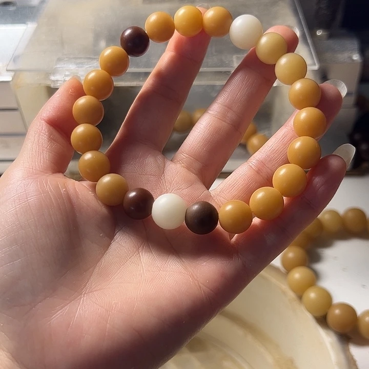 小***y手串白玉菩提多宝