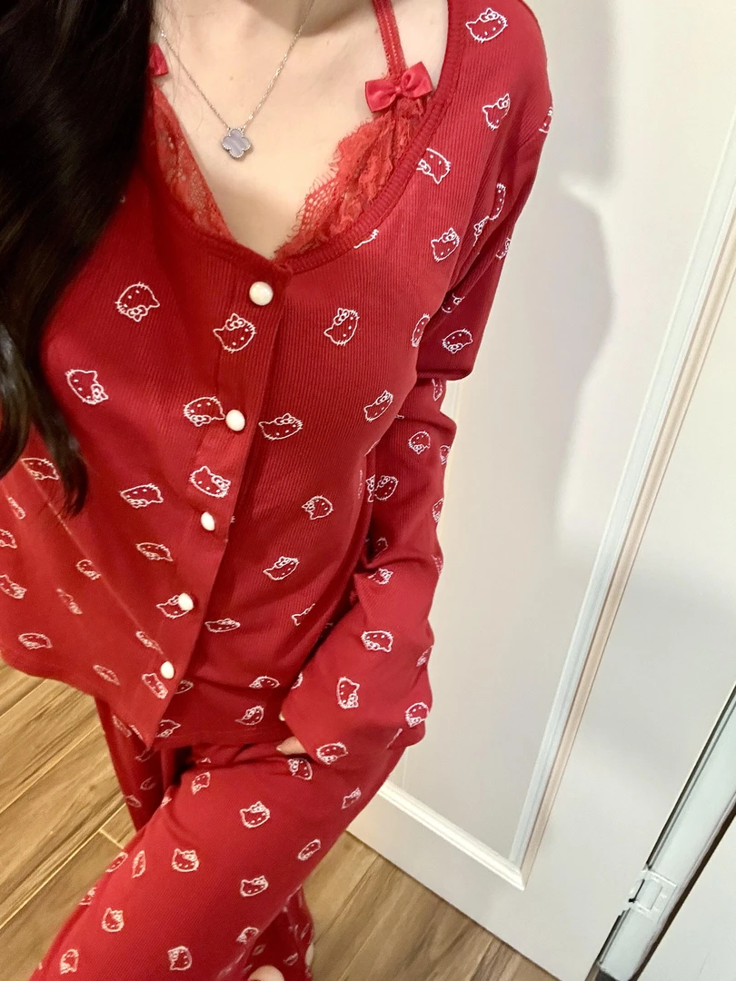 本命年喜庆卡通凯蒂猫睡衣女春秋蕾丝边带胸垫大码长袖家居服套装