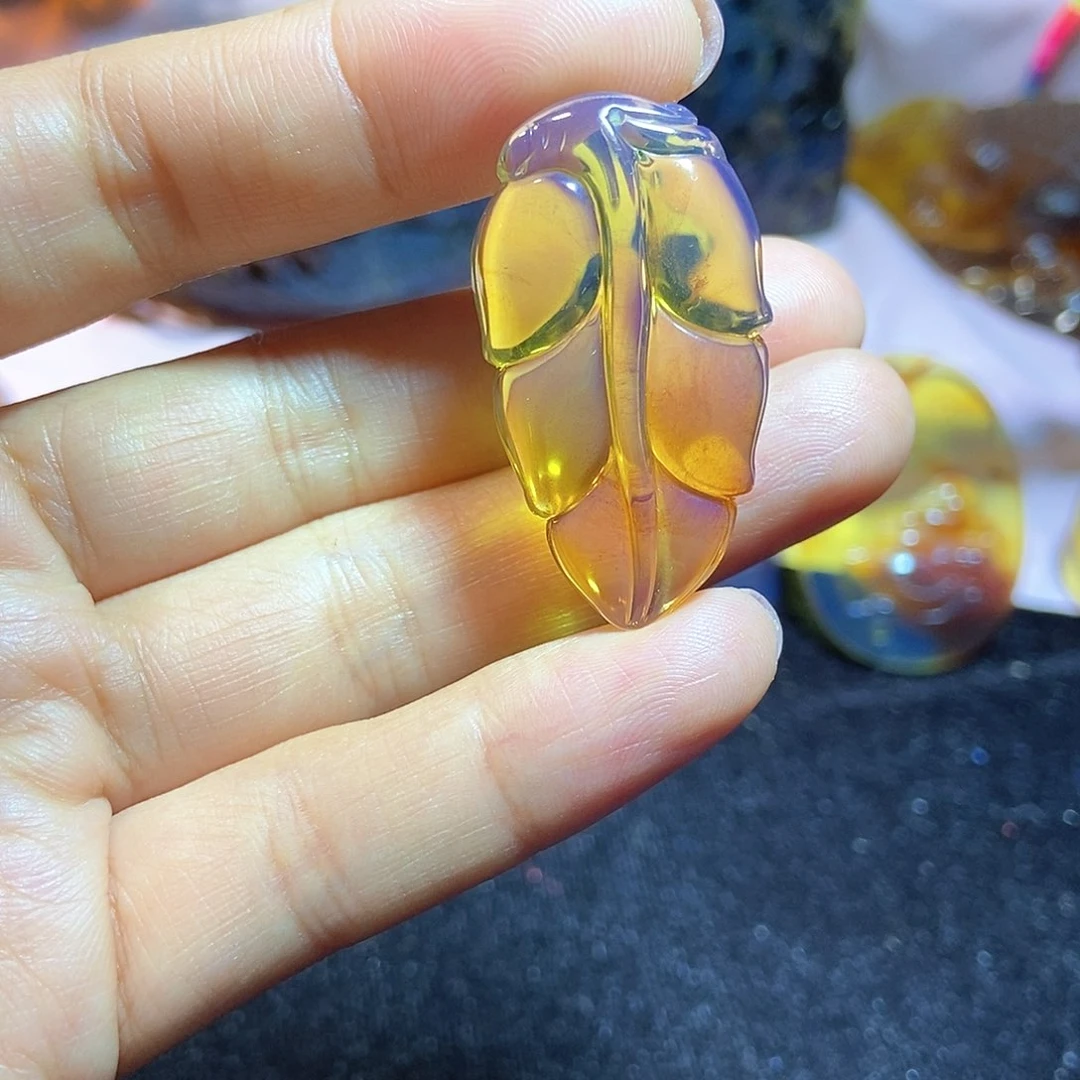 未镶嵌颈饰琥珀缅甸天然琥珀吊坠