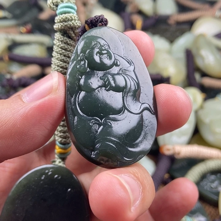 和田玉未镶嵌颈饰