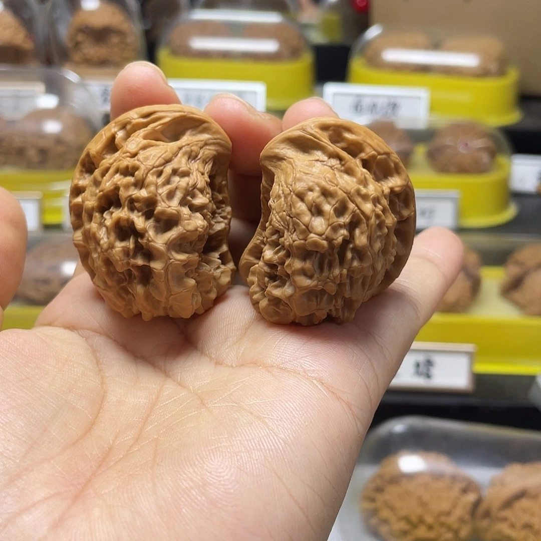 文玩核桃吊坠座山雕