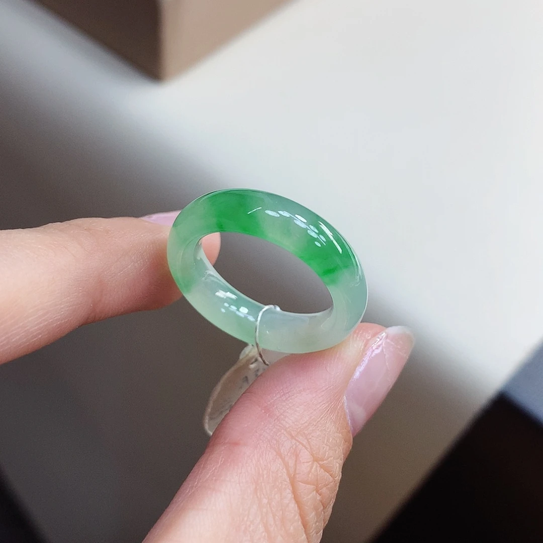 翡翠戒指未镶嵌17号