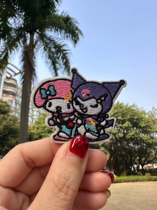 可爱卡通库洛米刺绣魔术贴贴布贴衣服补丁贴自粘熨烫修补贴绣花章