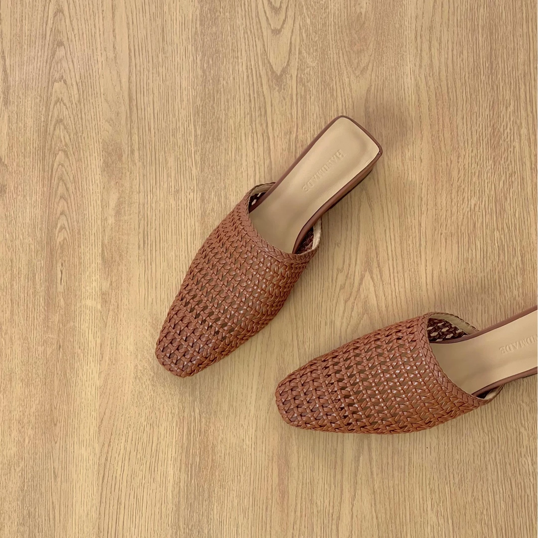 HUSSLOVE 牛皮+编织·跟高4CM·时尚百搭增高编织镂空包头拖鞋