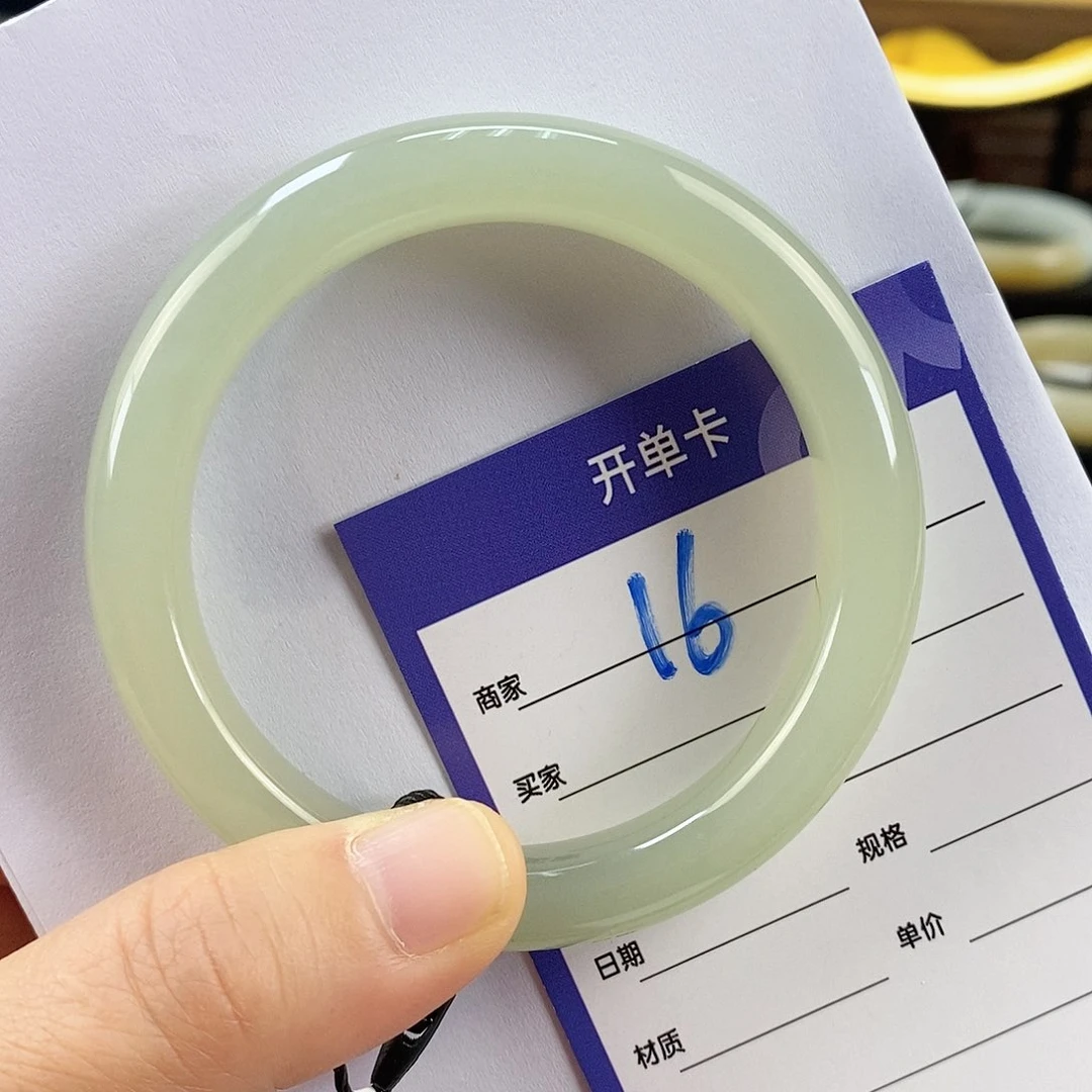 未镶嵌手镯和田玉56.57