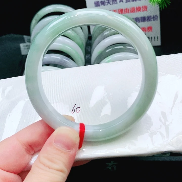 翡翠未镶嵌手镯223