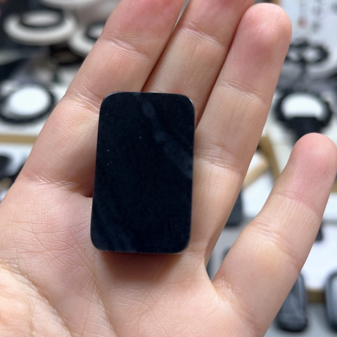 【闪购商品】和田玉（墨玉）24克左右聚墨青花未镶嵌