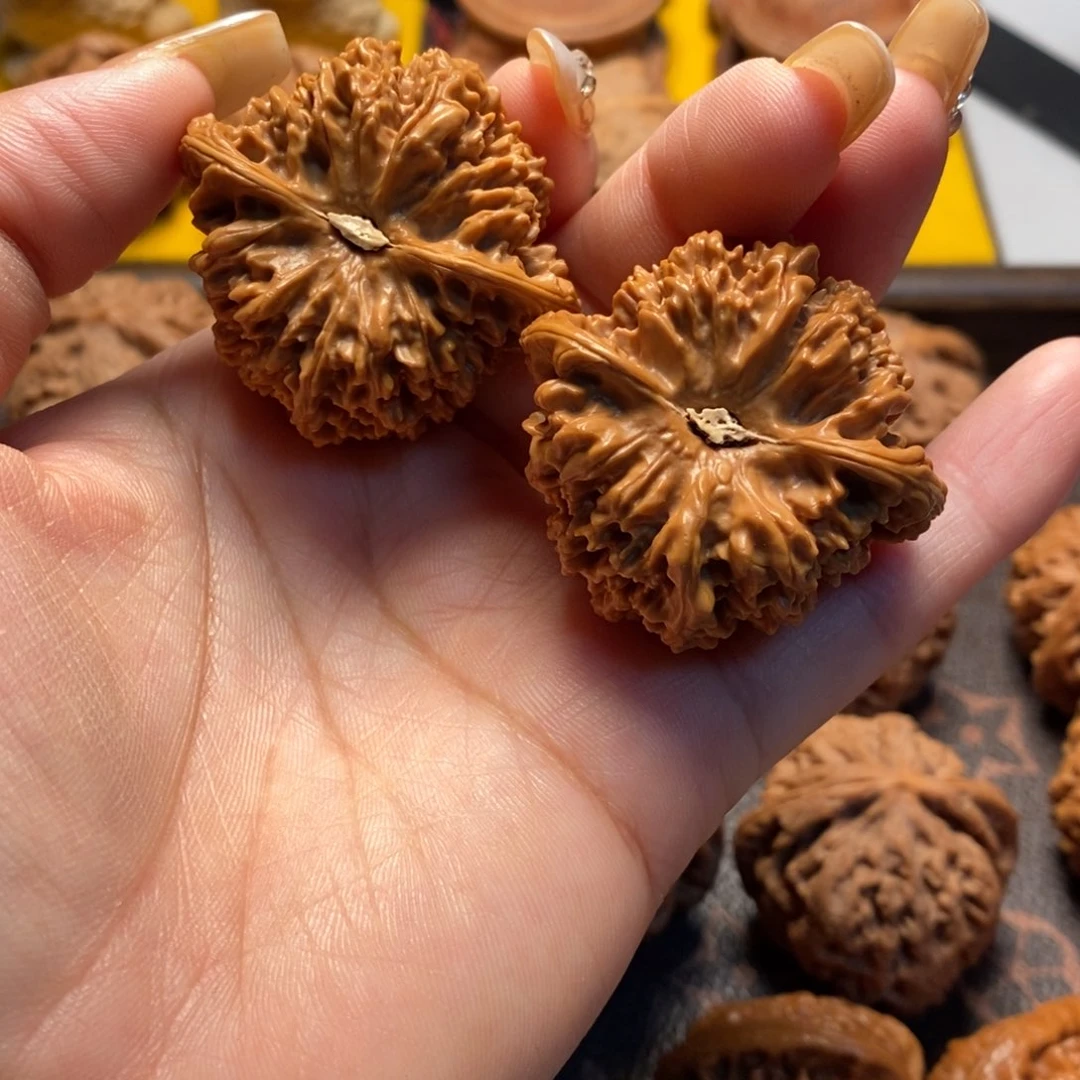 桃核把件42尺满天星放漏