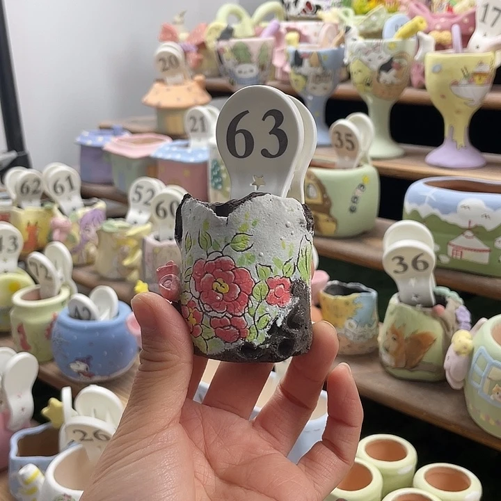 用***763…..手工手绘花盆