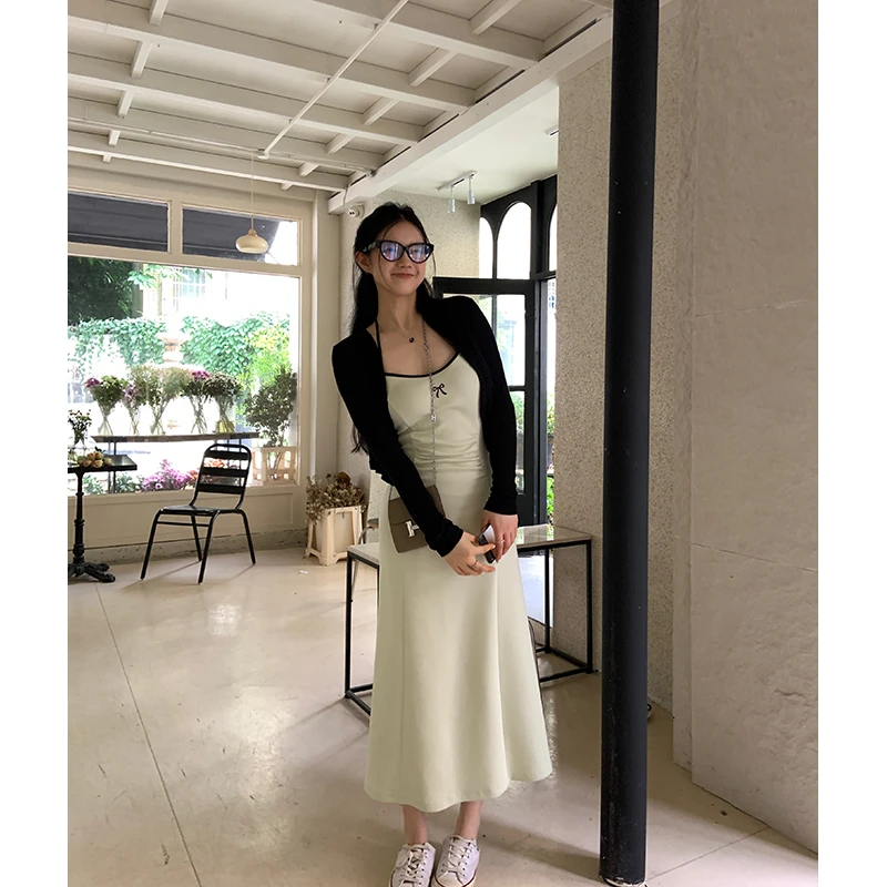 王少女【清清】绿色针织修身撞色挂脖连衣裙夏季显瘦裙 L21265S42