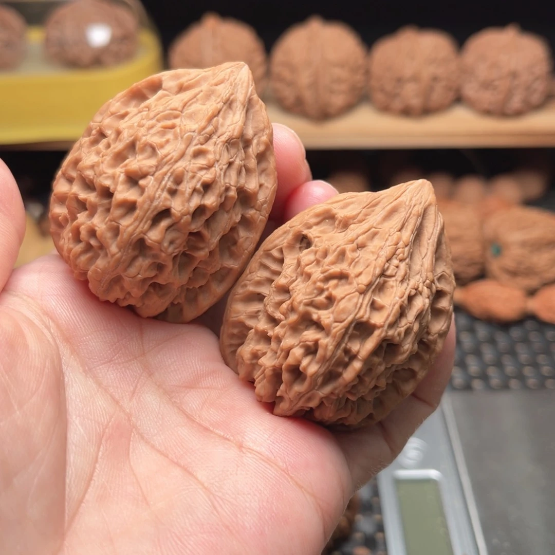 文玩核桃鸡心全品37边