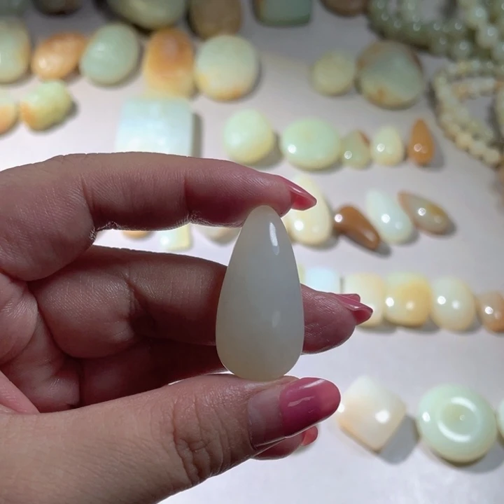 和田玉（糖玉）未镶嵌珠宝半成品