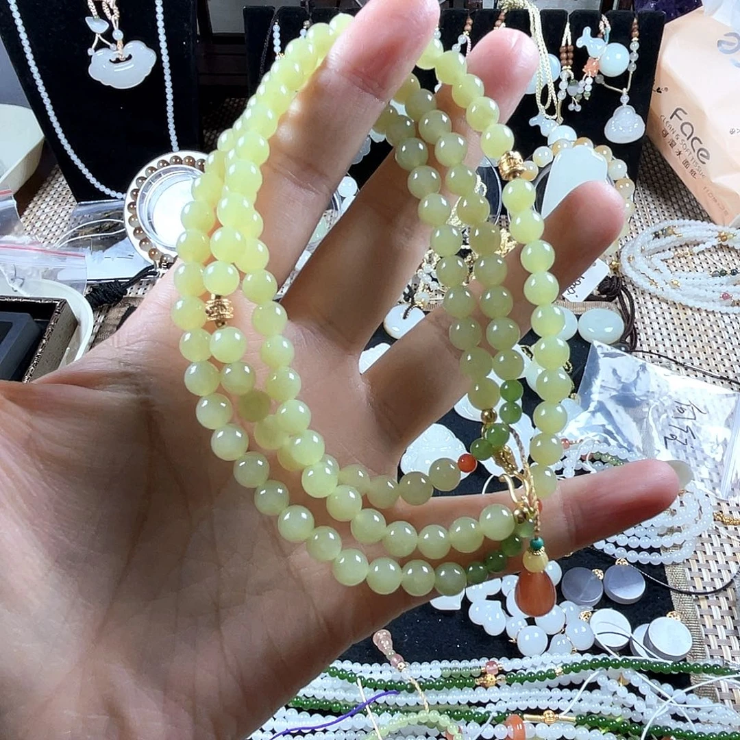 颈饰未镶嵌和田玉