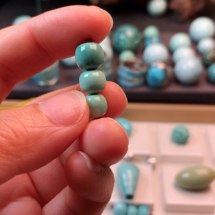 绿松石配饰未镶嵌