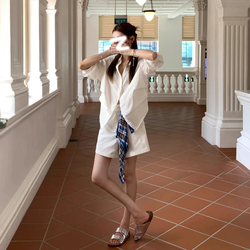 会凹造型的白衬衫秋季新款休闲百搭白色休闲翻领泡泡袖收腰衬衣