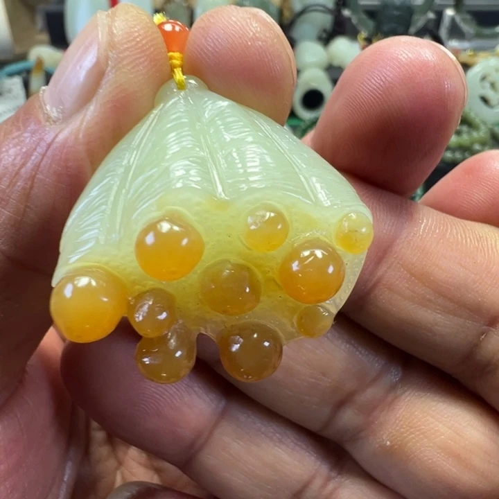 和田玉未镶嵌吊坠(不含链)