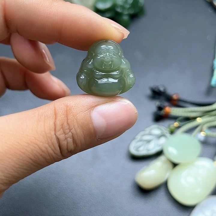 【闪购商品】颈饰未镶嵌和田玉