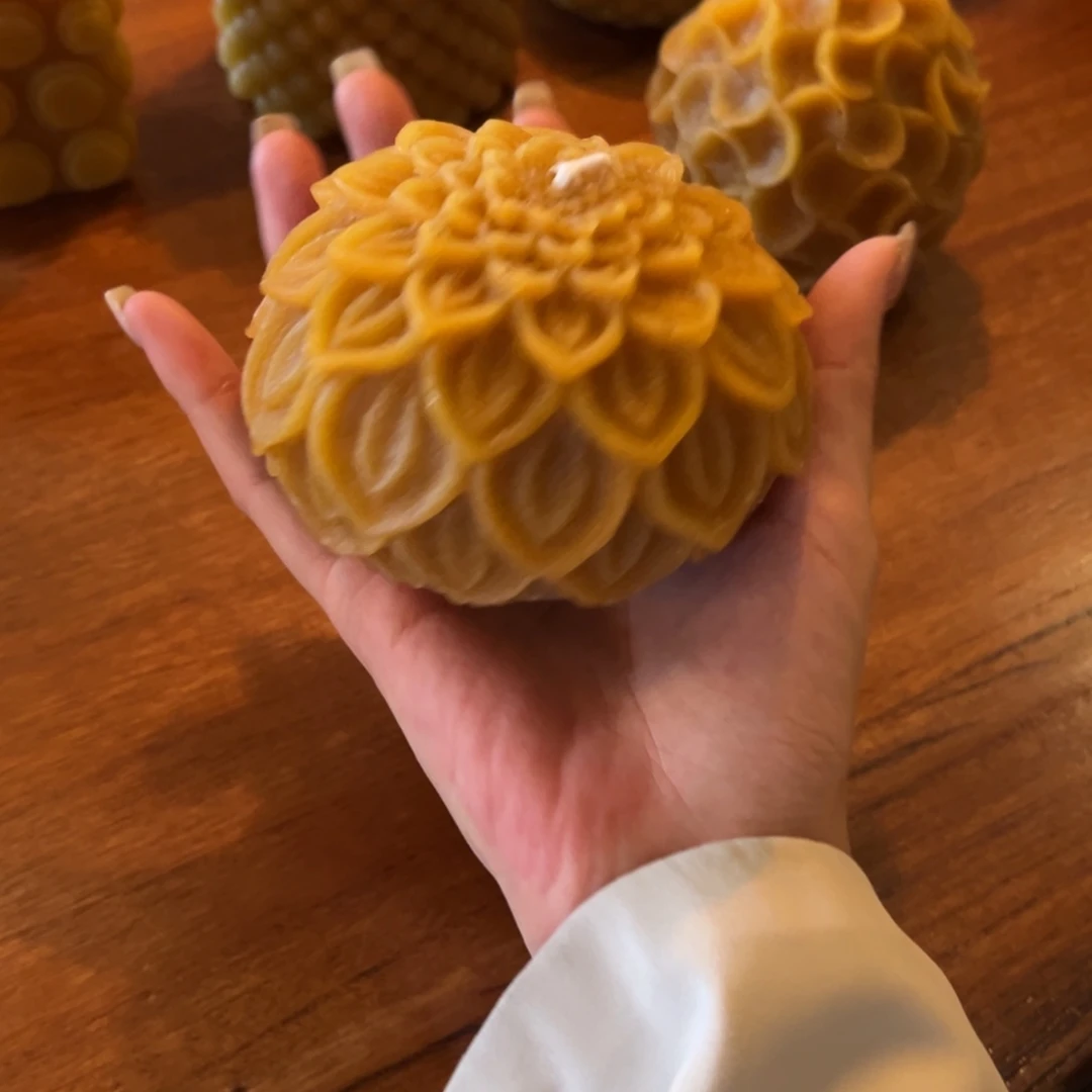 瓷片陶瓷。      陶瓷。