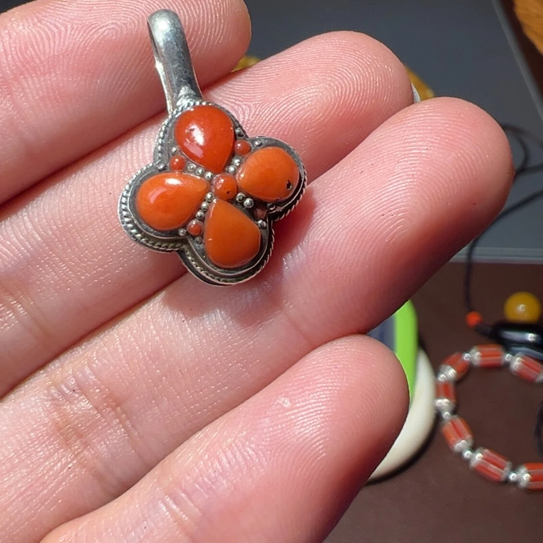 倔***卜琉璃吊坠（不含链）