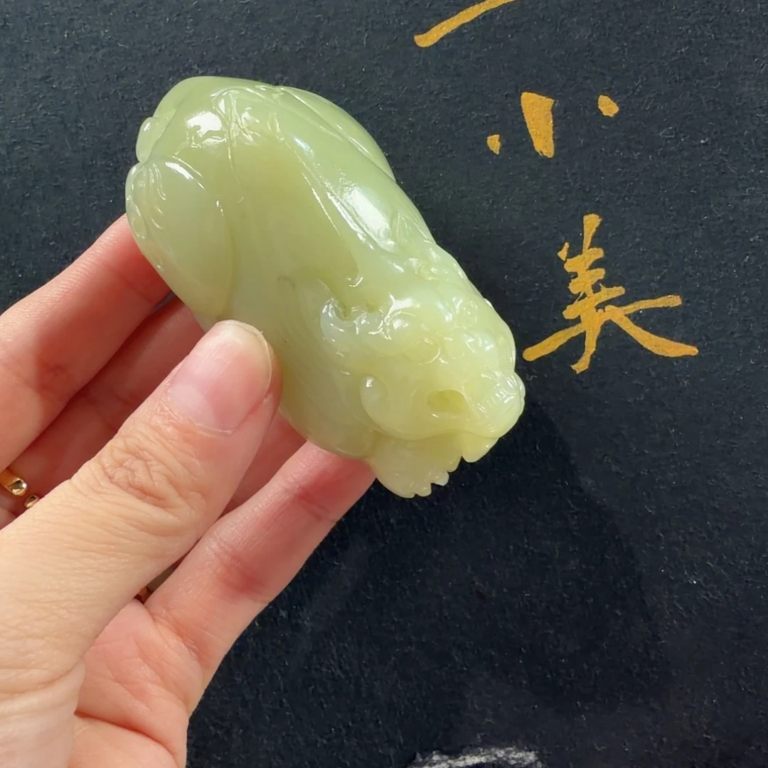 和田玉未镶嵌颈饰若羌黄口