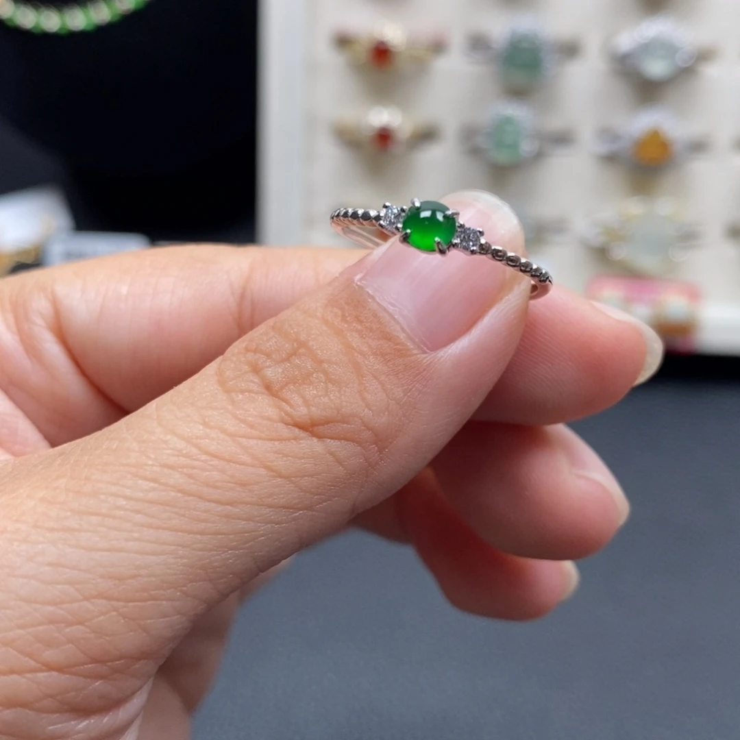 贝***贝翡翠银S925镶嵌戒指