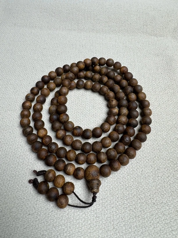 沉香沉香乌身圆叶多圈手串弹力绳素串