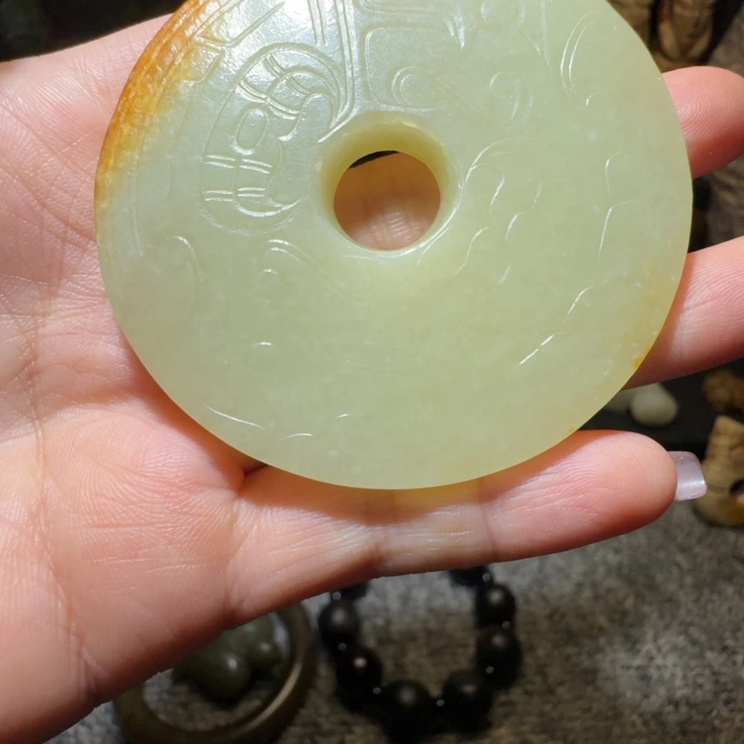 逗***圈未镶嵌和田玉（糖玉）挂件