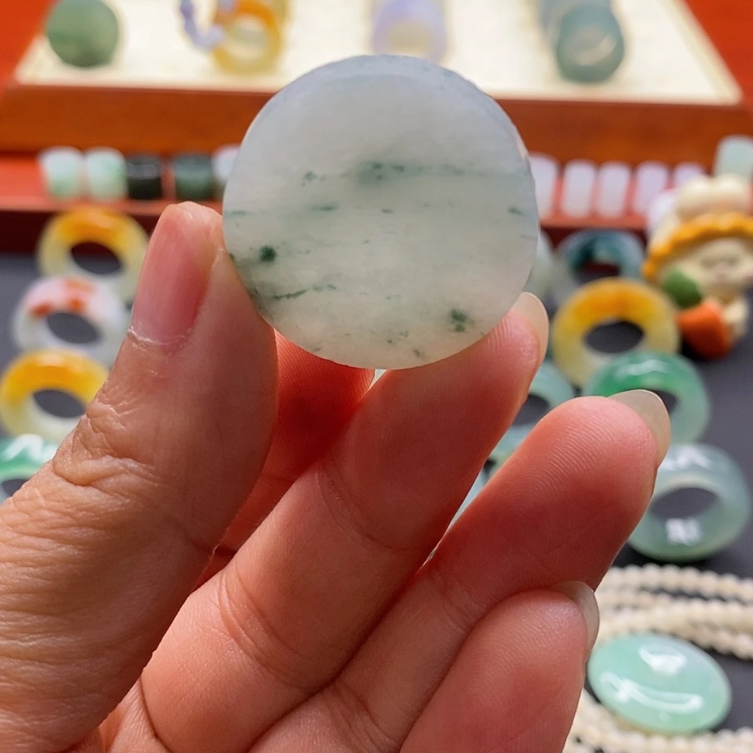 定制翡翠未镶嵌翡翠