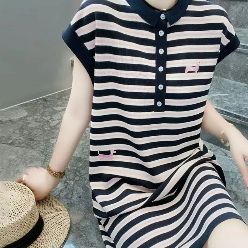 2025春夏新款高级感超好看翻领条纹冰丝连衣裙卡通短袖针织裙女