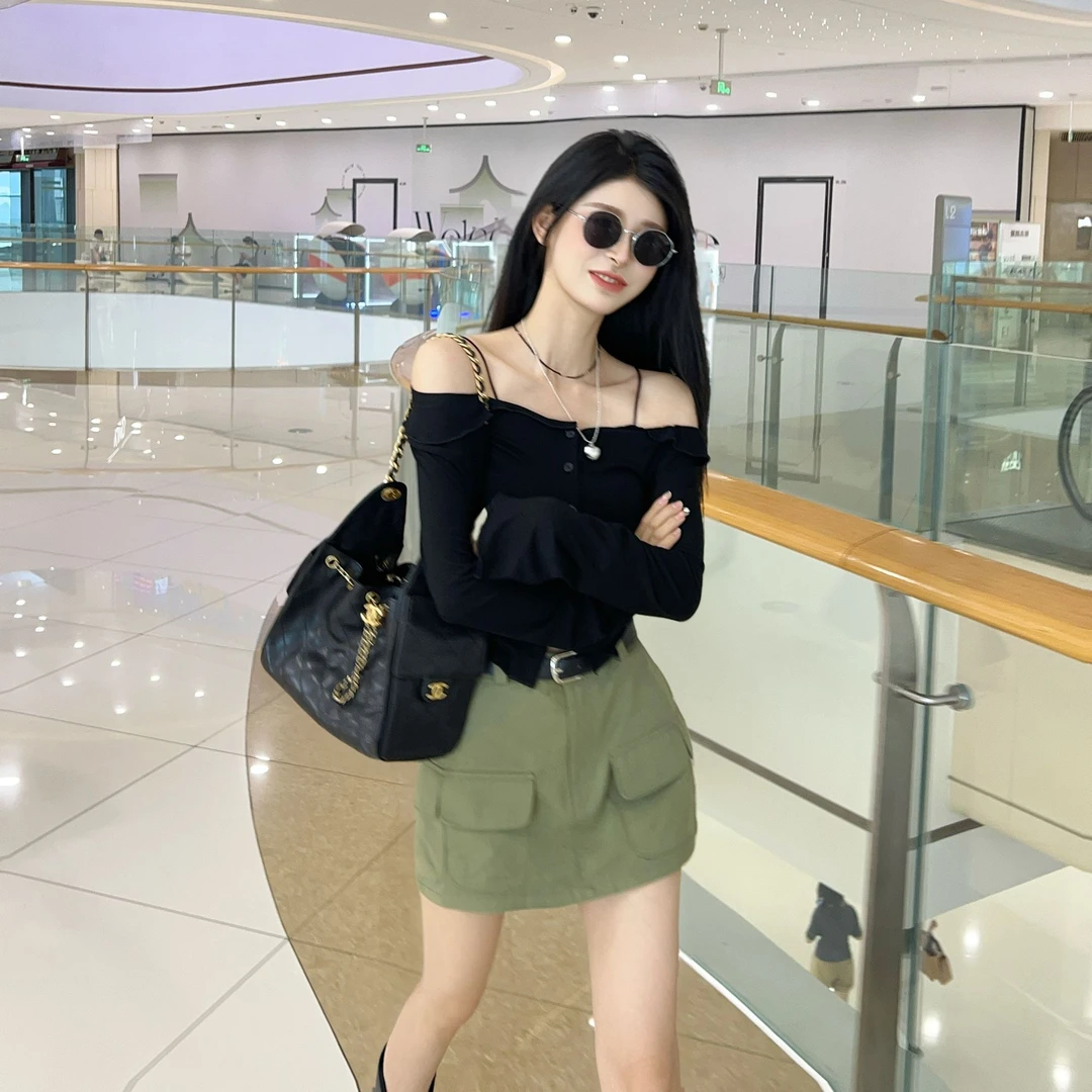 21DEGREES黑色一字肩露肩百搭长袖上衣军绿色立体口袋小短裤