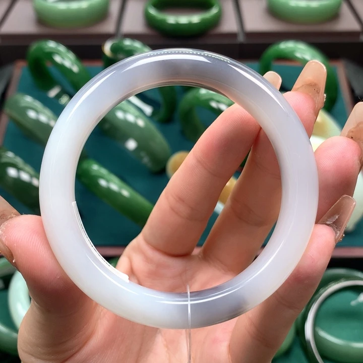 未镶嵌手镯和田玉5354