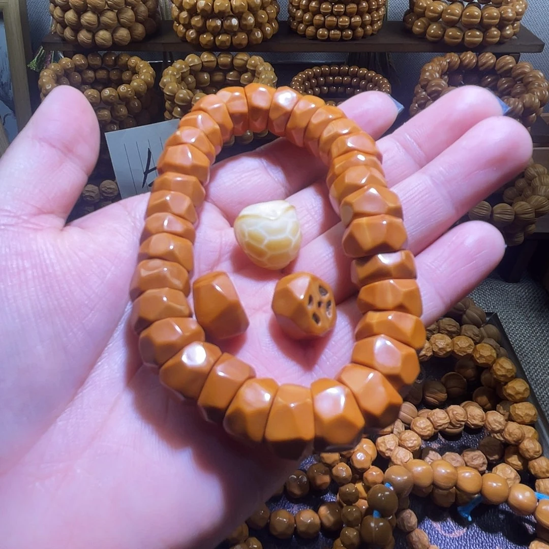 手串猴头核桃全品无瑕，大肠