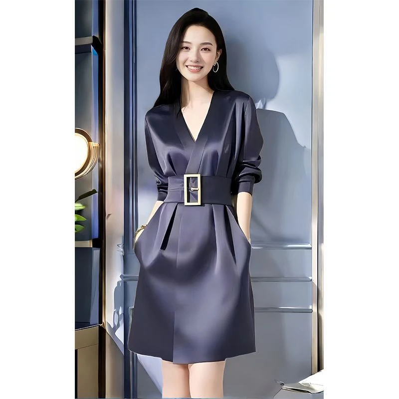 法式轻奢高级感高端精致早秋2024秋装新款气质名媛连衣裙裙子女装