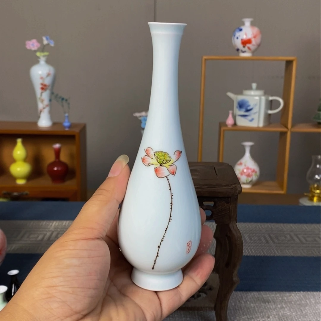 摆件景德镇瓷器精品陈列