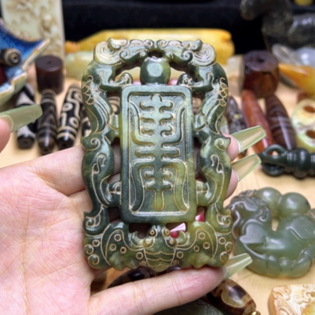 【闪购商品】蛇纹石玉未镶嵌颈饰