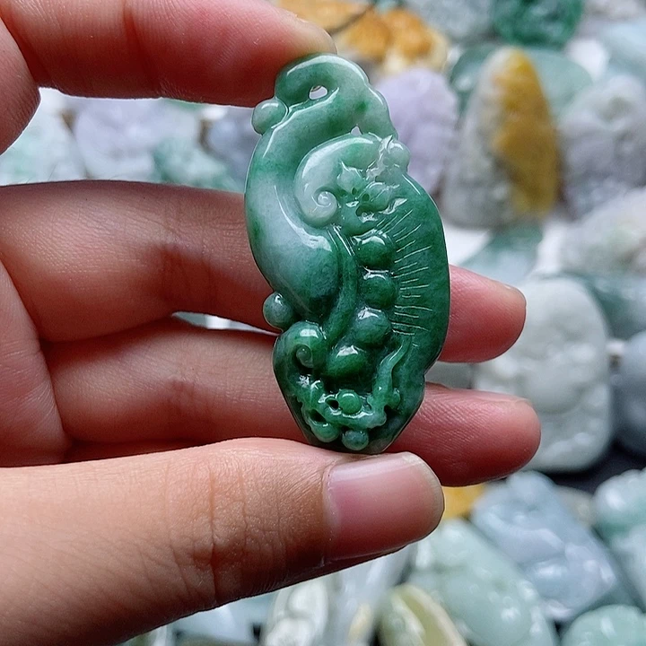 翡翠未镶嵌吊坠(不含链)1