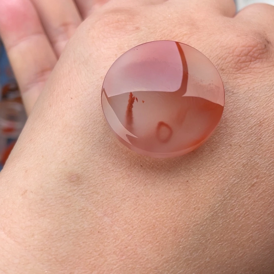 南红玛瑙圆牌未镶嵌