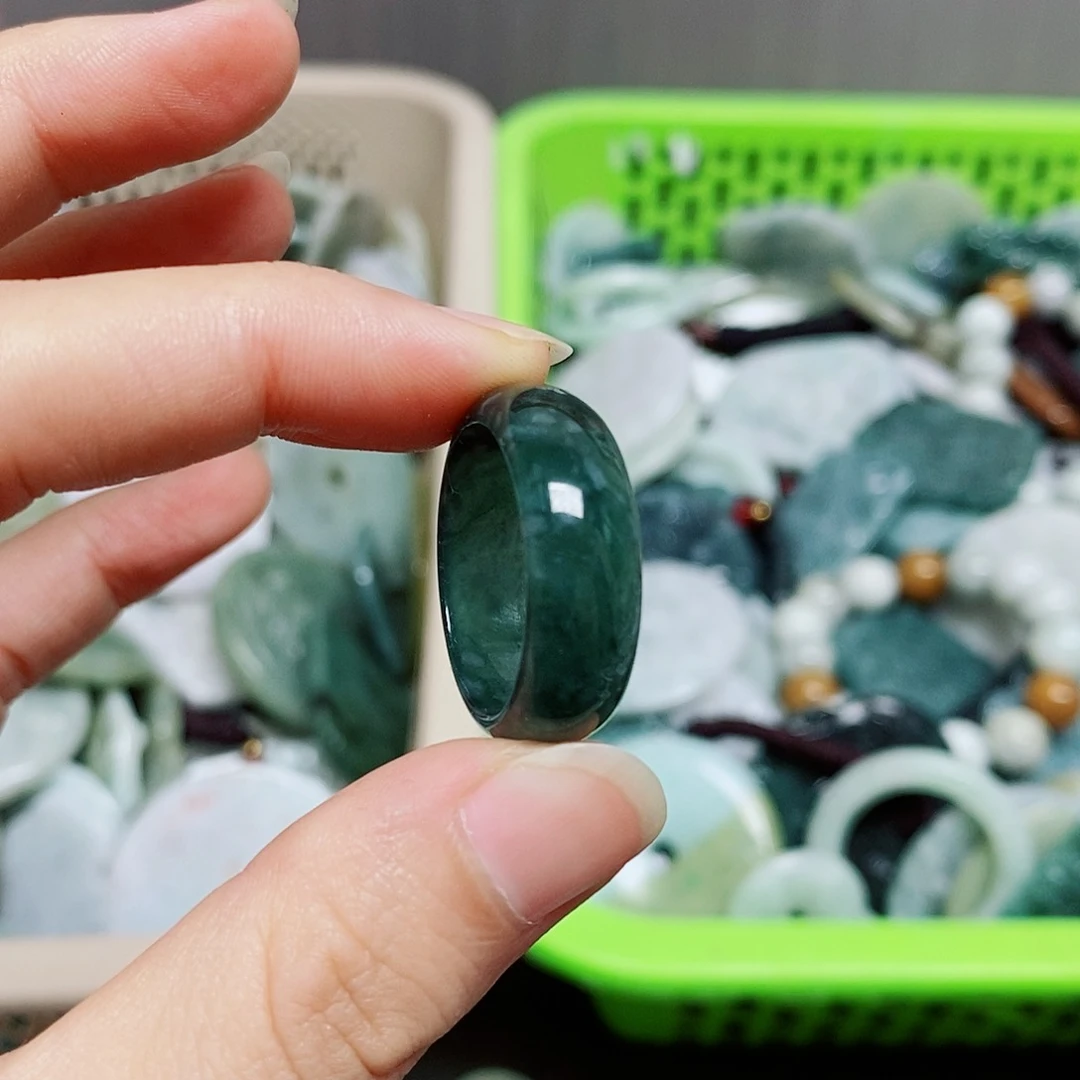 颈饰未镶嵌翡翠纯天然