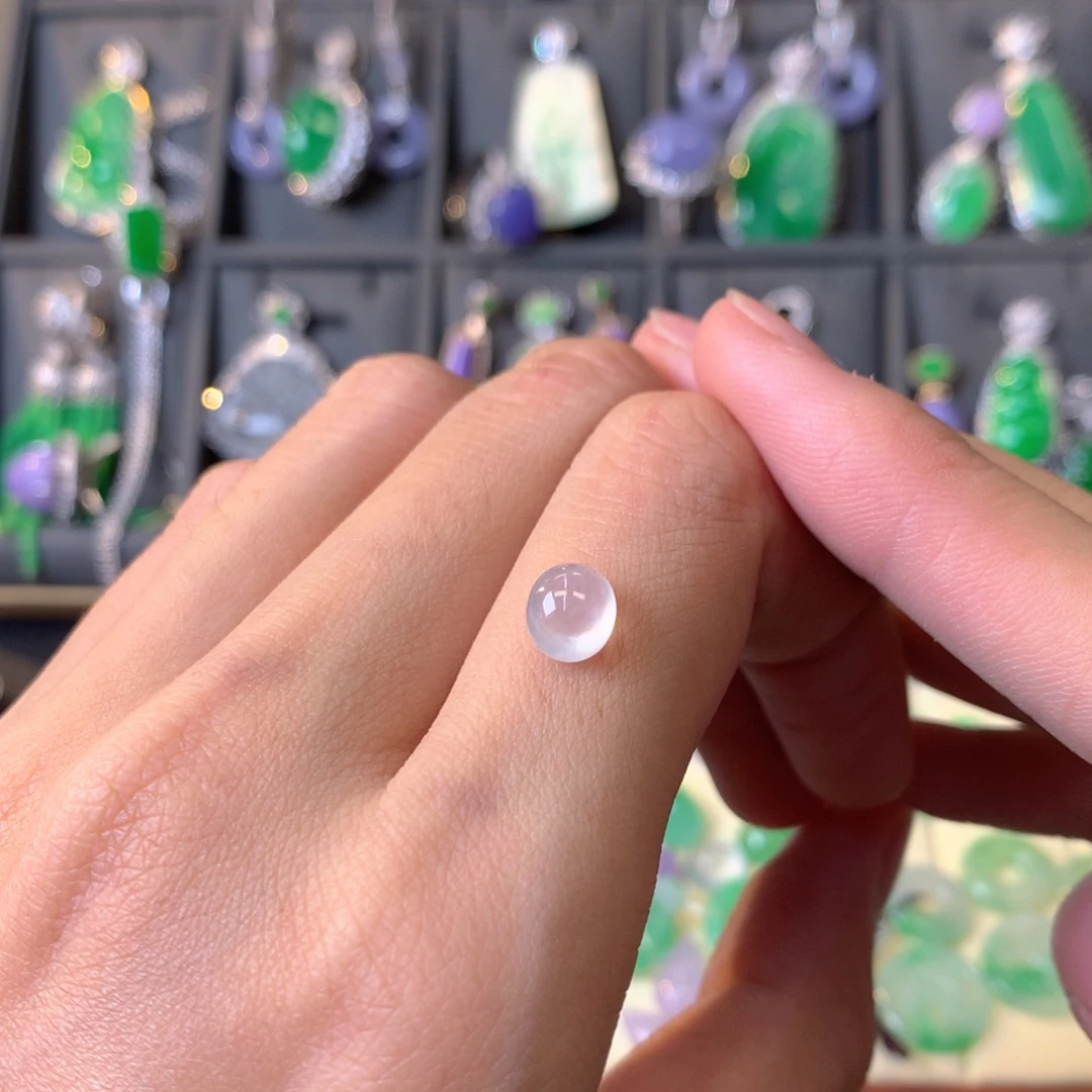 翡翠颈饰未镶嵌裸石