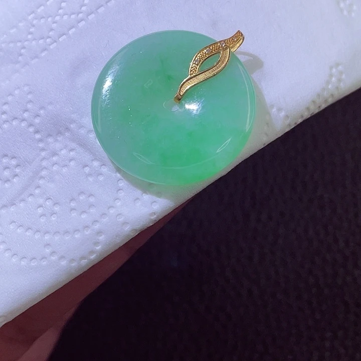 颈饰18K金镶嵌翡翠翡翠