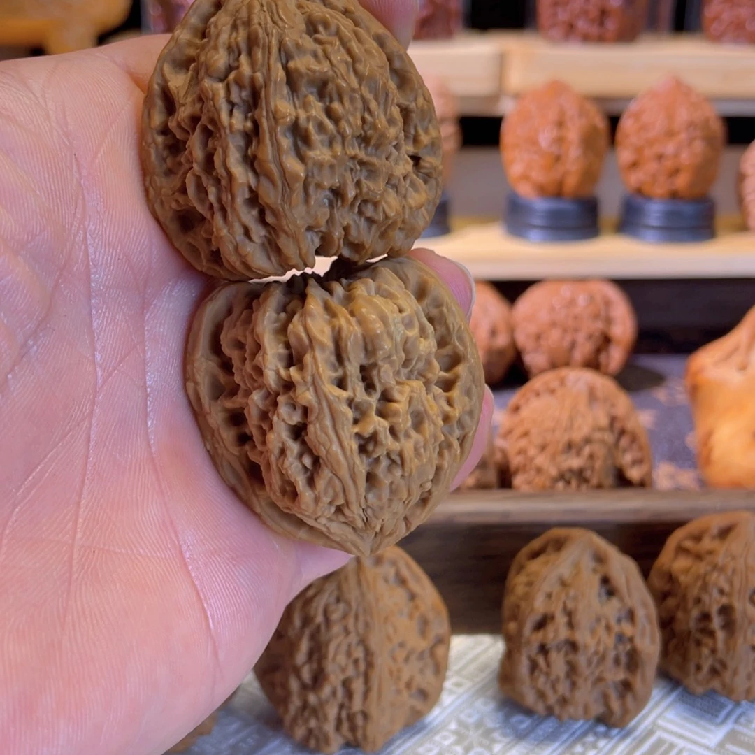 核桃文玩核桃 南疆石 凹底 全品