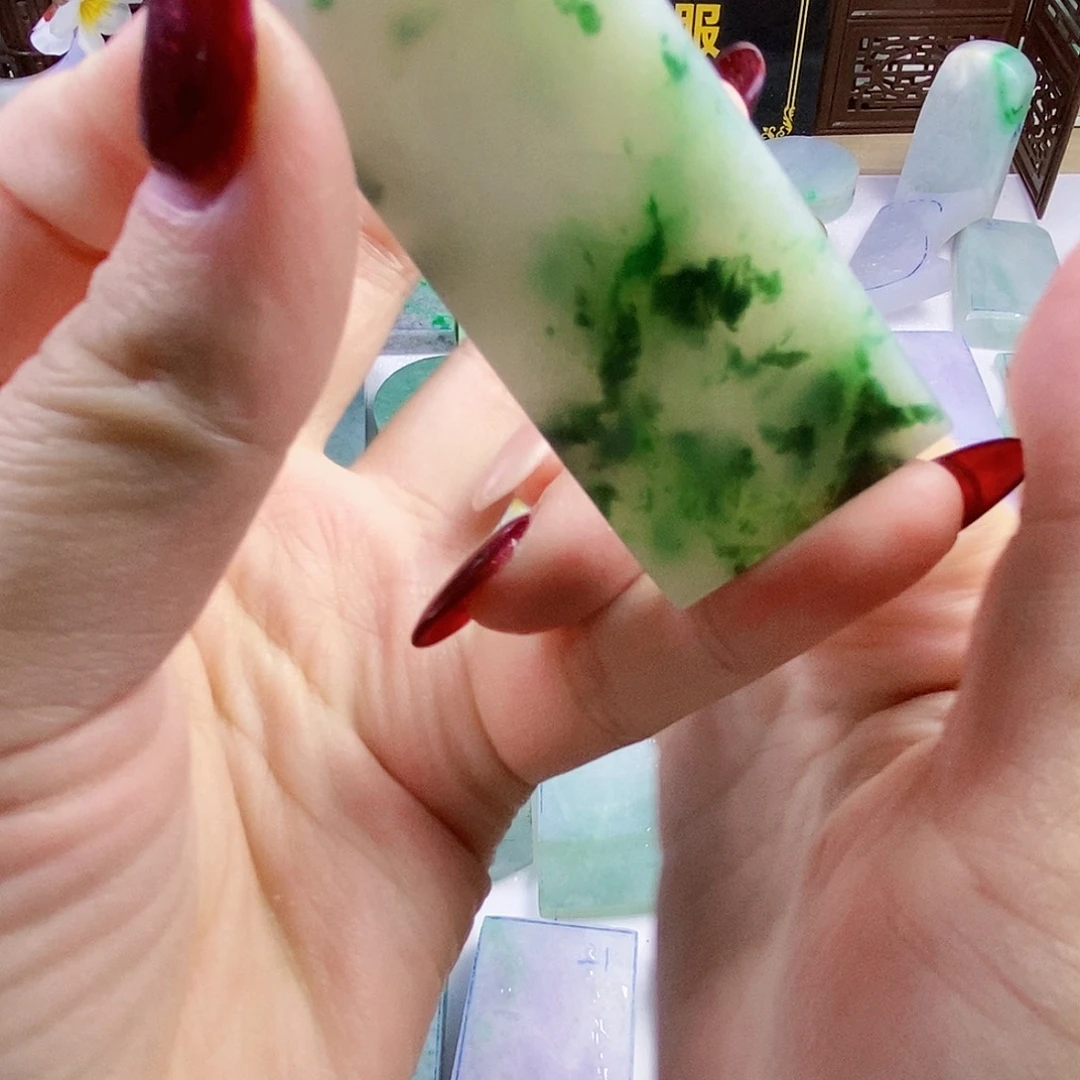 金***8定制翡翠未镶嵌翡翠