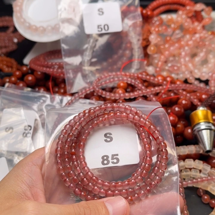 南红玛瑙未镶嵌多样性发货默认微瑕称重5mm