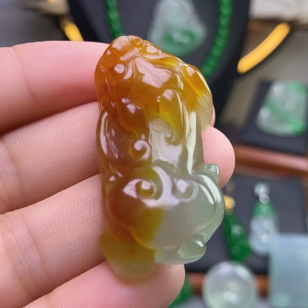 吊坠(赠链)未镶嵌翡翠