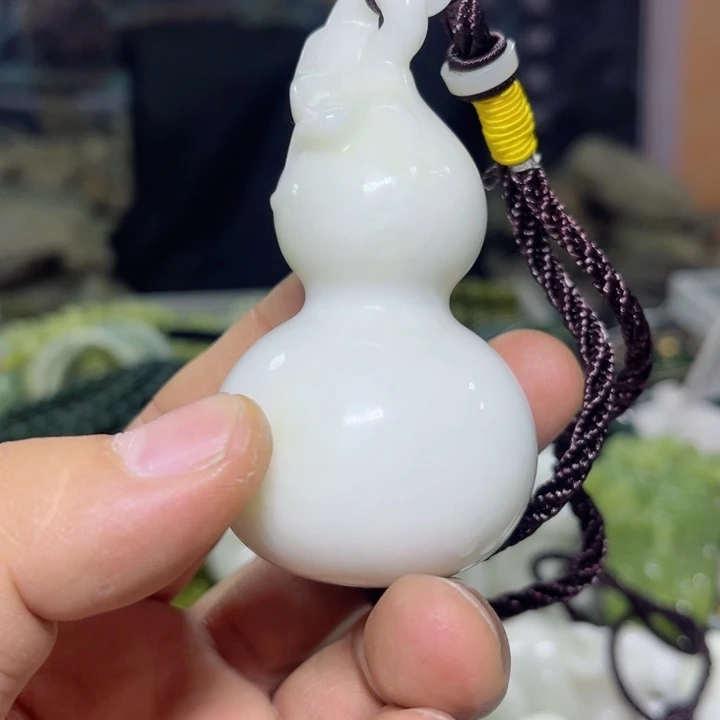 蛇纹石玉手把件未镶嵌宝*