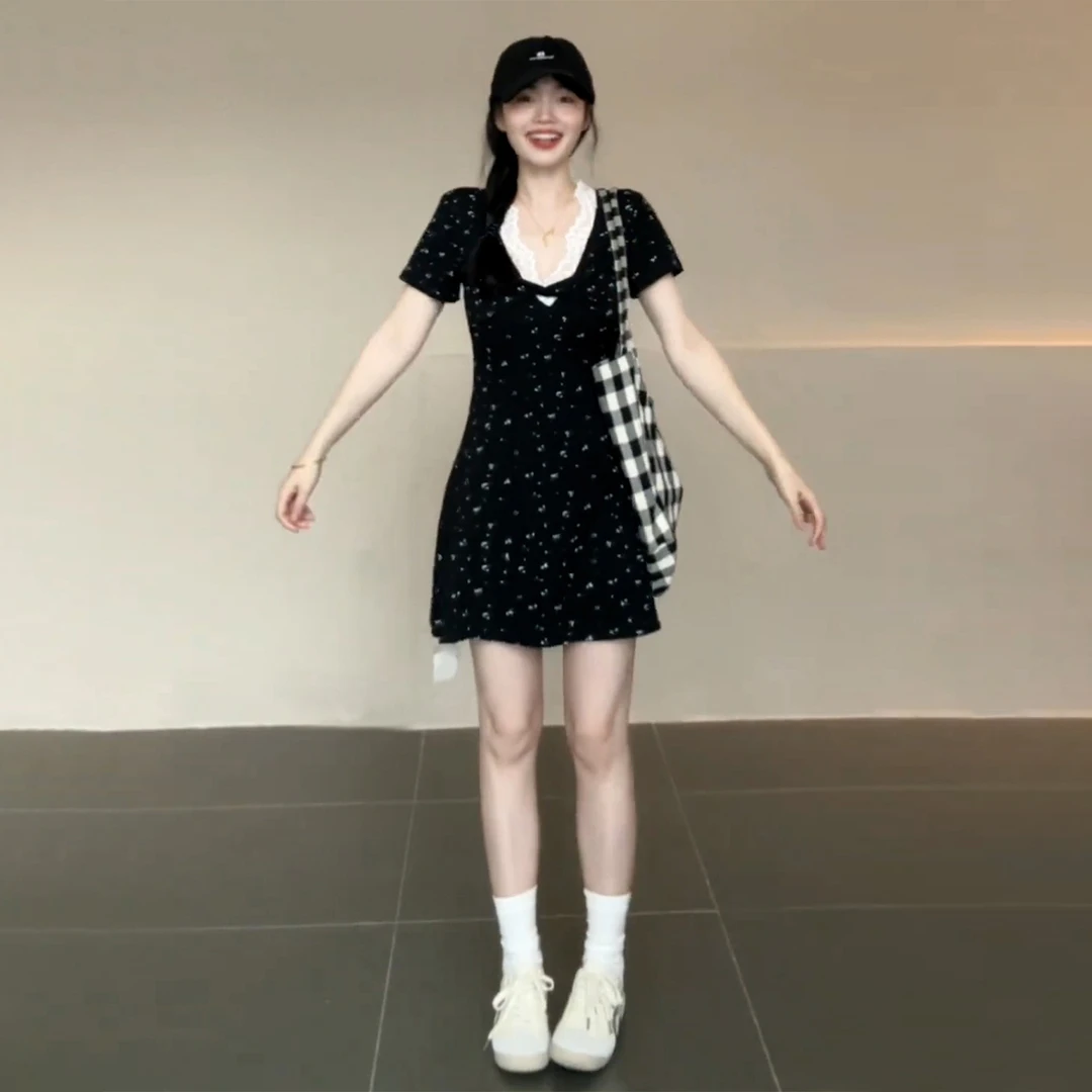 2025新款法式v领蕾丝黑色碎花连衣裙子女夏季知性风衣服掐腰短裙