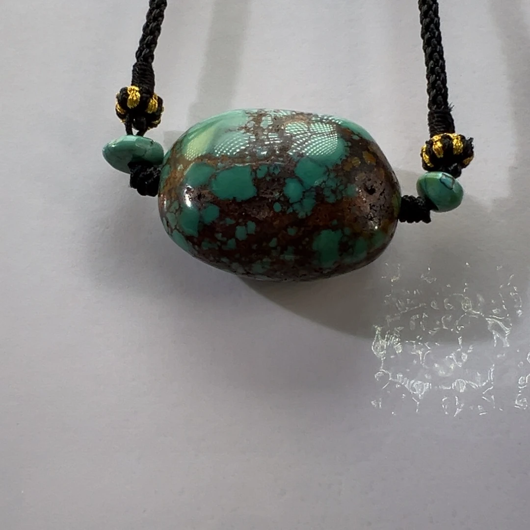 绿松石未镶嵌挂件